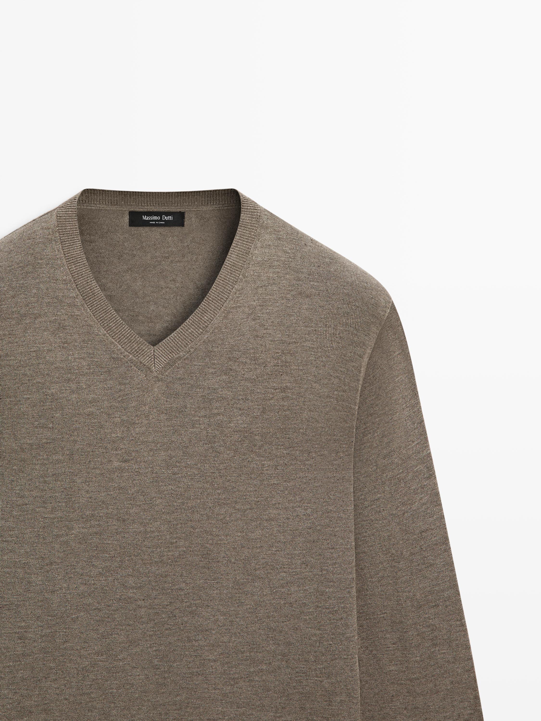 Pull col V en maille de coton mélang